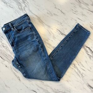 American Eagle Women's Size 8 Regular Next Level Stretch High Rise Jegging Jeans